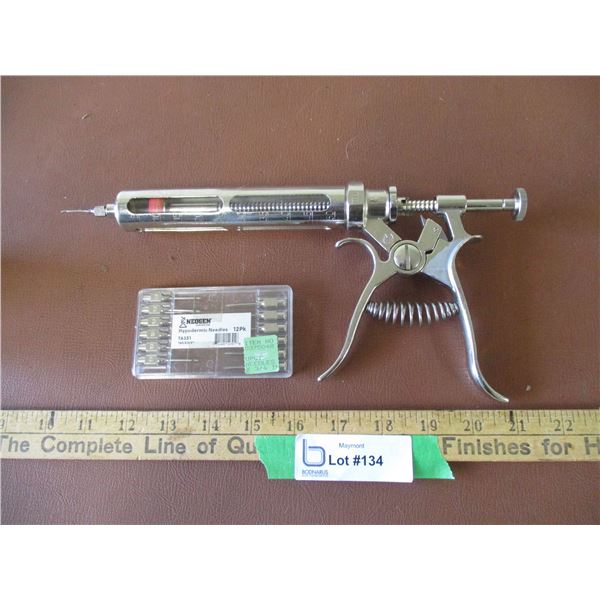 Metal Syringe With Needles