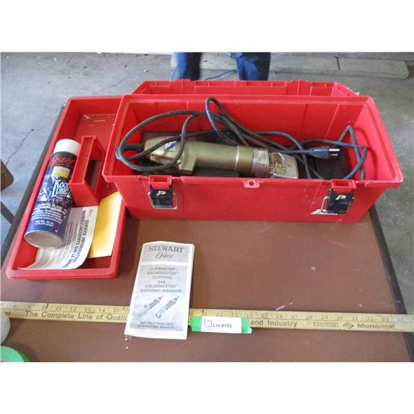 Clipmaster Showmaster Clippers, Carrying Case, Manual, Clipper Lube - Working