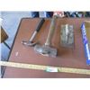 Image 1 : Claw Hammer, Trowel, Heavy Hammer