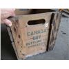 Image 4 : Canada Dry Wooden Crate