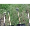 Image 5 : (2) Plastic Shovels, (2) Metal Shovels