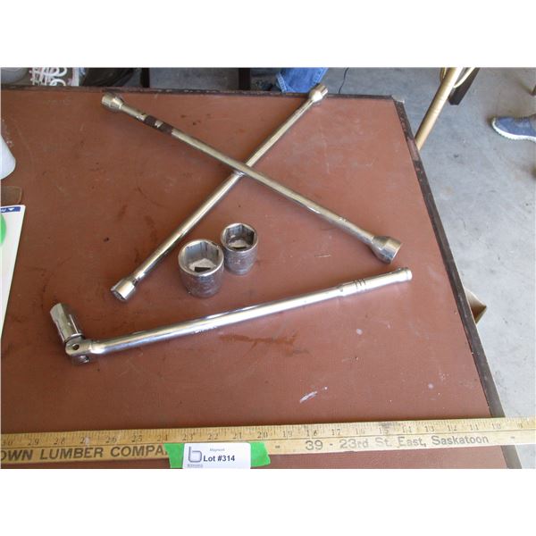 Wheel Wrench, (2) Large Sockets, Power Bar