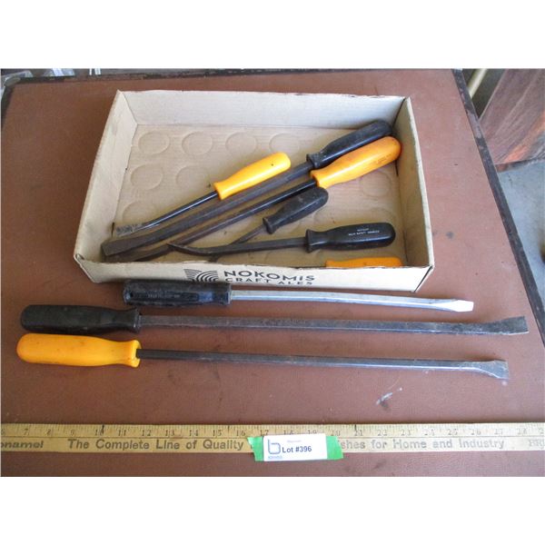 Assortment of Pry Bars, Screwdriver