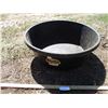 Image 1 : 24" Rubber Feed Tub