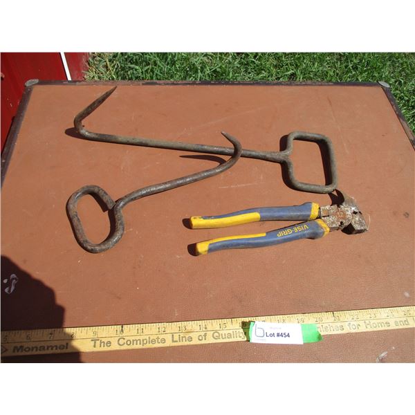 (2) Bale Hooks, Fencing Pliers