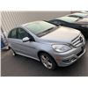 Image 2 : *R* *TOW* 2011 MERCEDES-BENZ B200, 4DR SUV, GREY, VIN WDDFH3DB1BJ680655,