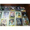 Image 4 : Lot of Baseball Cards  (18)