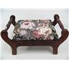 Image 1 : small footstool (16)