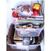 Image 1 : lots of assorted picture frames and beanie babies  (16)
