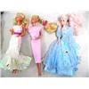 Image 3 : lot of Barbie and Ken dolls (16)