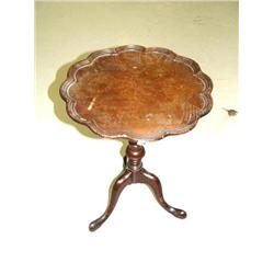 small mahogany Duncan Fife candle stick c.1920 (16)