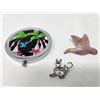 Image 1 : Compact Mirror with Lacquered Image/Flying Goose Ceramic Brooch/Cat Brooch