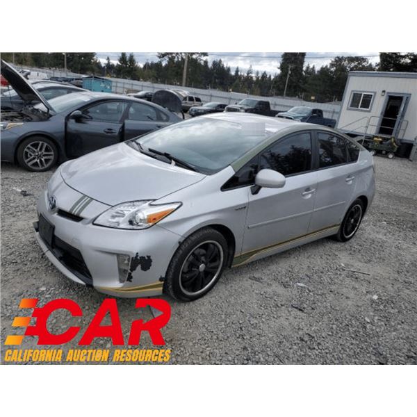2013 TOYOTA PRIUS