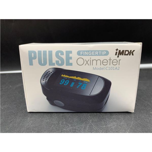 Imdk fingertip oxygen and heart rate monitor