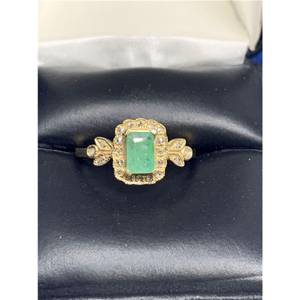 Natural Emerald and Diamond 1.25 CARAT 14Kt Gold on .925 Silver ladies Filagree Design Ring with App
