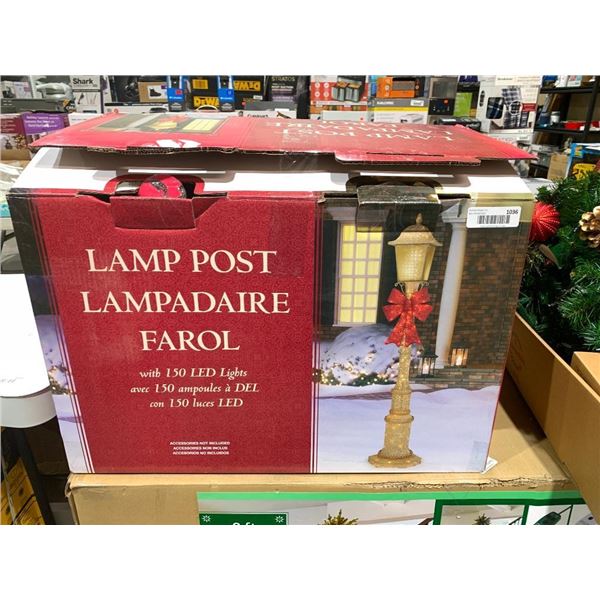 7ft Exterior Lamp post with 150 LED lights.