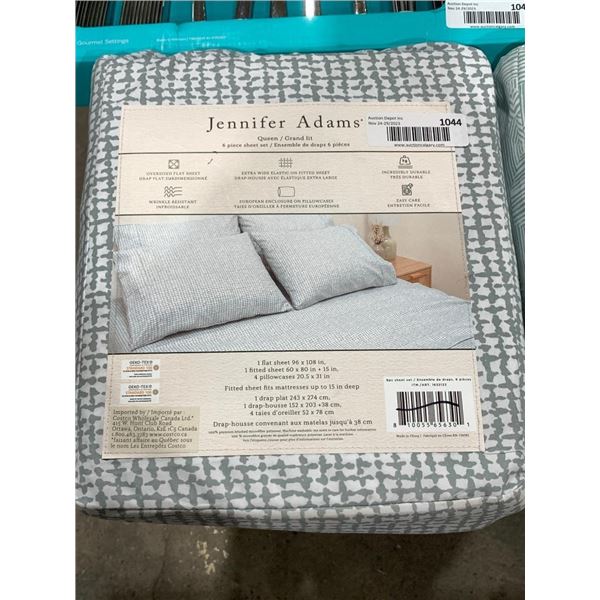Jennifer Adams  6 pieces bed sheets queen size.