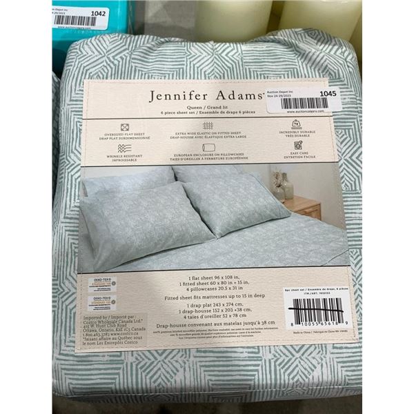 Jennifer Adams 6 pieces queen size bed set.
