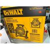 Image 3 : DeWALT 16" Benchtop Fan.