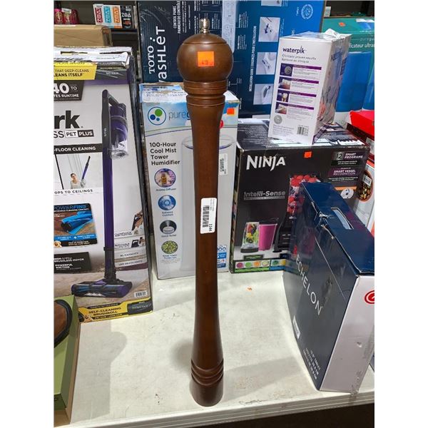 Trudeau Pepper Mill (31 inches)