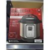 Image 1 : Instant Pot Duo Plus Gourmet Pressur Cooker