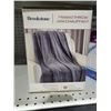Image 3 : Brookstone Heated Throw