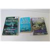 Image 2 : (5) Books - by Nora Roberts - John Grisham