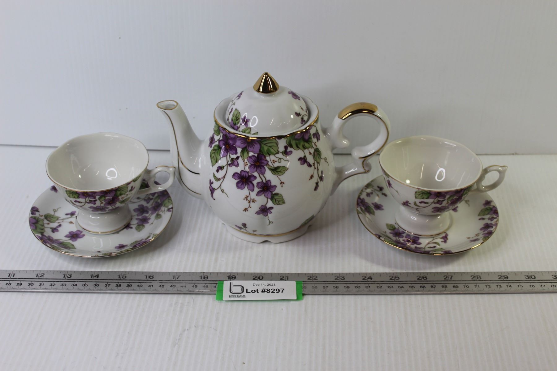 Lefton - Ceramic Musical Tea Pot w/Musical Matching Cups & Saucers ...