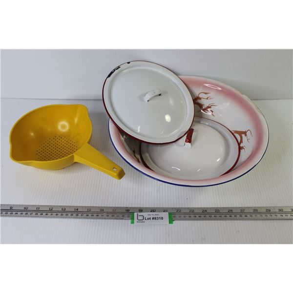 Butterfly Brand Porcelain Basin - (2) Lids - Tupperware Plastic Stainer