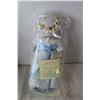 Image 6 : Avon Victorian Collector Doll, Sealed, Toscany Bear Feet Family Porcelain Figurine