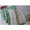 Image 4 : Assortment of Table Cloths - Napkins - Place Mats - Doilies