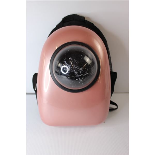 Hard Sided Bubble Back Pack For Carrying A Cat