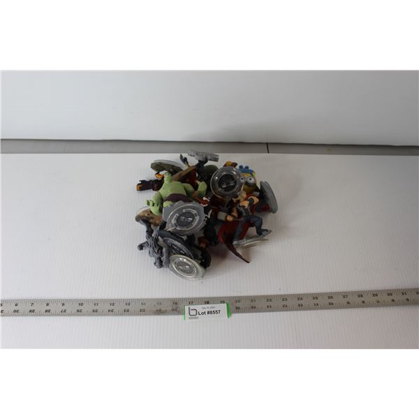 (10) Marvel Figures, Minion Toy