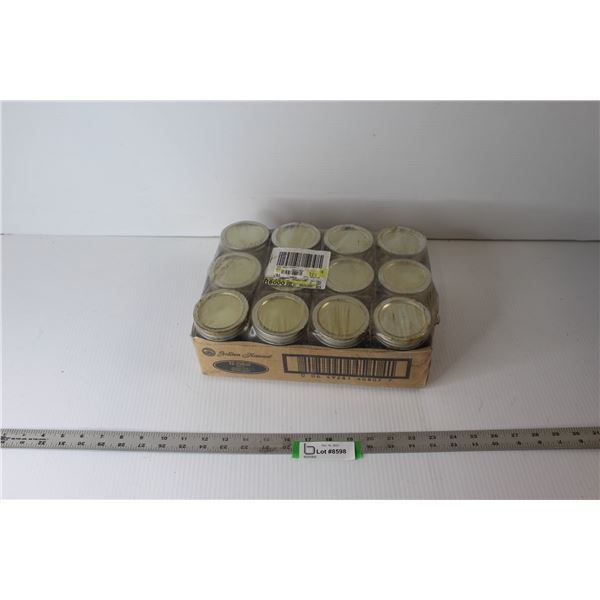 (12) 250 ml. Mason Jars With Bands & Lids