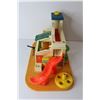 Image 3 : Fisher Price Sesame Street Club House, Fisher Price Little Snoopy Toy Dog