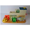 Image 4 : Fisher Price Sesame Street Club House, Fisher Price Little Snoopy Toy Dog