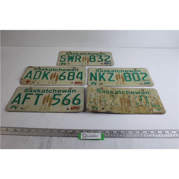 (3) Saskatchewan License Plates (1991, 1992), Pair of Saskatchewan 1993 License Plates