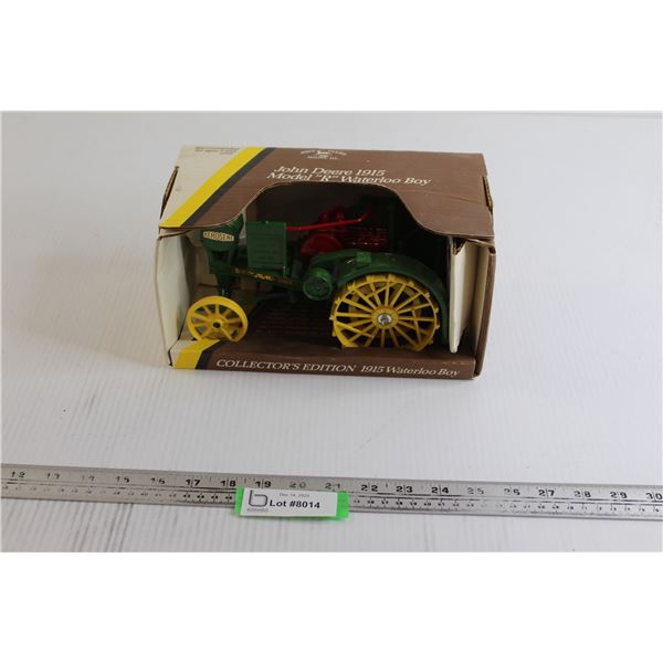 John Deere 1915 Model "R" Waterloo Boy Tractor Die Cast - 1/16