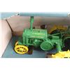 Image 2 : ERTL John Deere Wide Tread 1930 "GP" Tractor Die Cast - 1/16