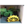 Image 3 : ERTL John Deere Wide Tread 1930 "GP" Tractor Die Cast - 1/16