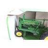 Image 2 : ERTL 1934 John Deere Model A Tractor Die Cast - 1/16