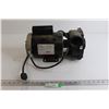 Image 1 : Hot Tub Pump 220V 2HP - Aruba