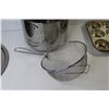 Image 8 : Large Plastic Bowl - Muffin Tin - Pizza Pan - Strainer w/Strainer Basket - Hot Plate Metan Fold-Out