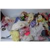 Image 7 : Large Lot of Barbie Doll Clothes & Accessories