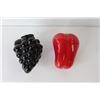 Image 4 : (4) Pieces Ornamental Glass Fruit