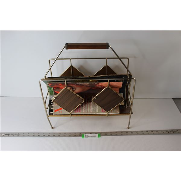 Magazine Rack, (3) Magazines