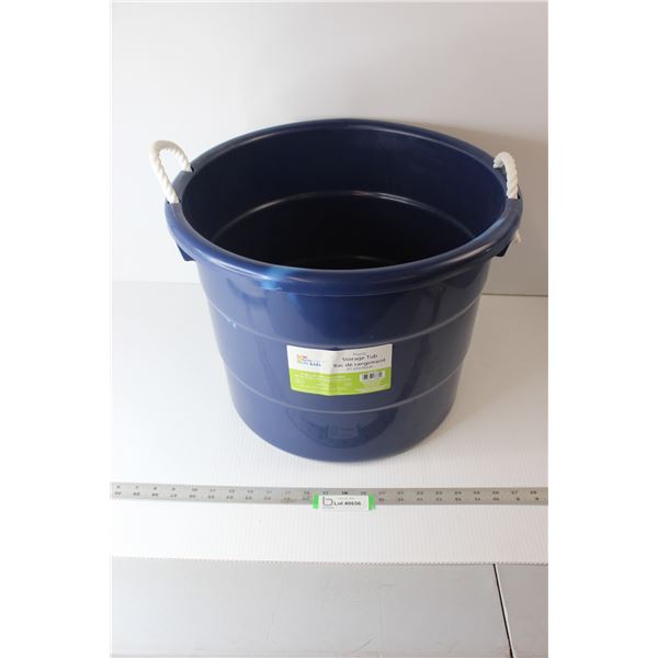 * Plastic Storage Tub With Rope Handles