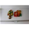 Image 1 : (2) Wall Hangings - Vase & Flowers, Owl