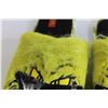 Image 3 : Pair of Grinch Slippers - Size 11-12