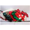 Image 1 : (2) Stockings, (2) Santa Hats, (4) Tree Skirts